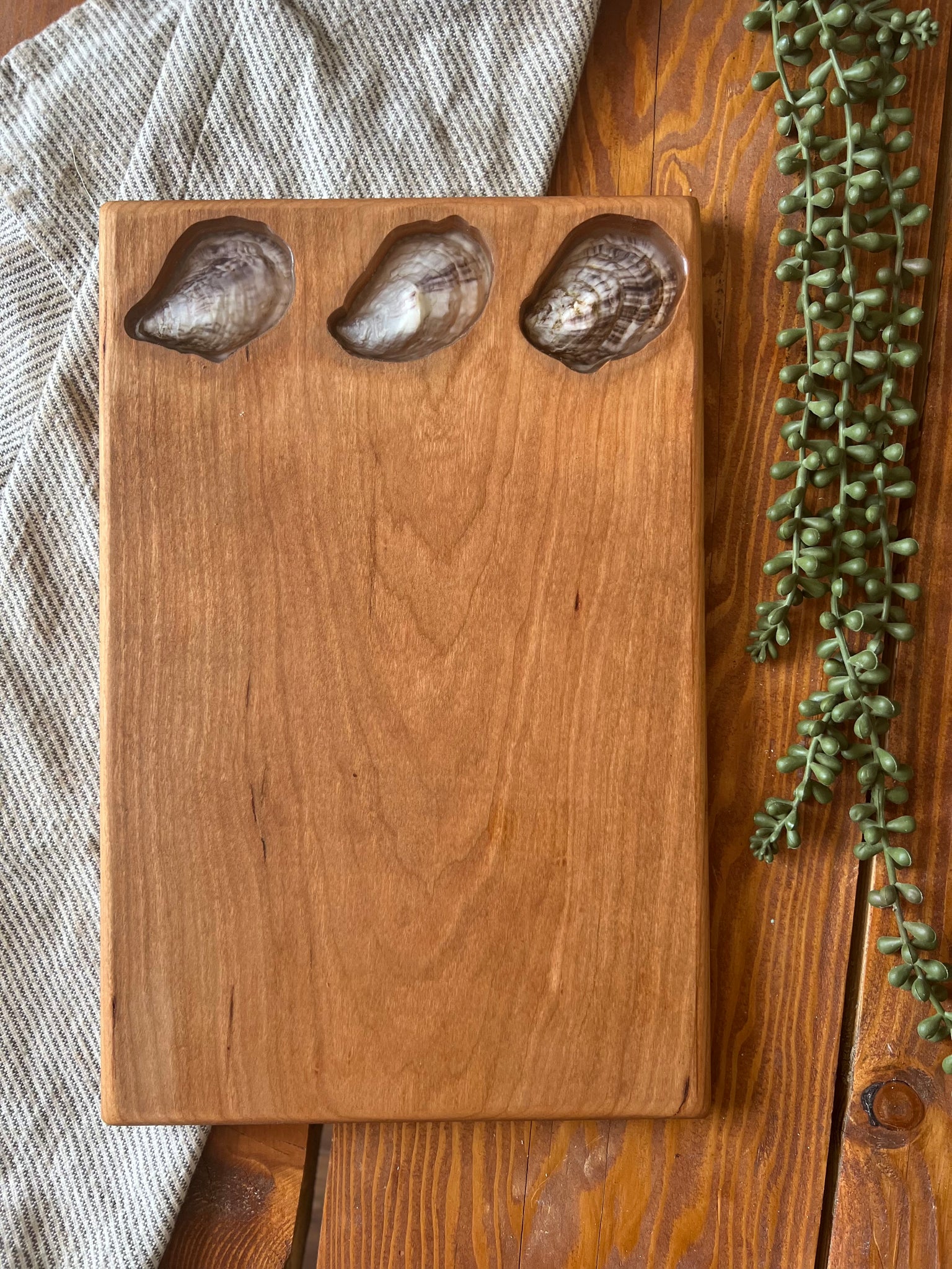 Cherry Triple Oyster Serving Board