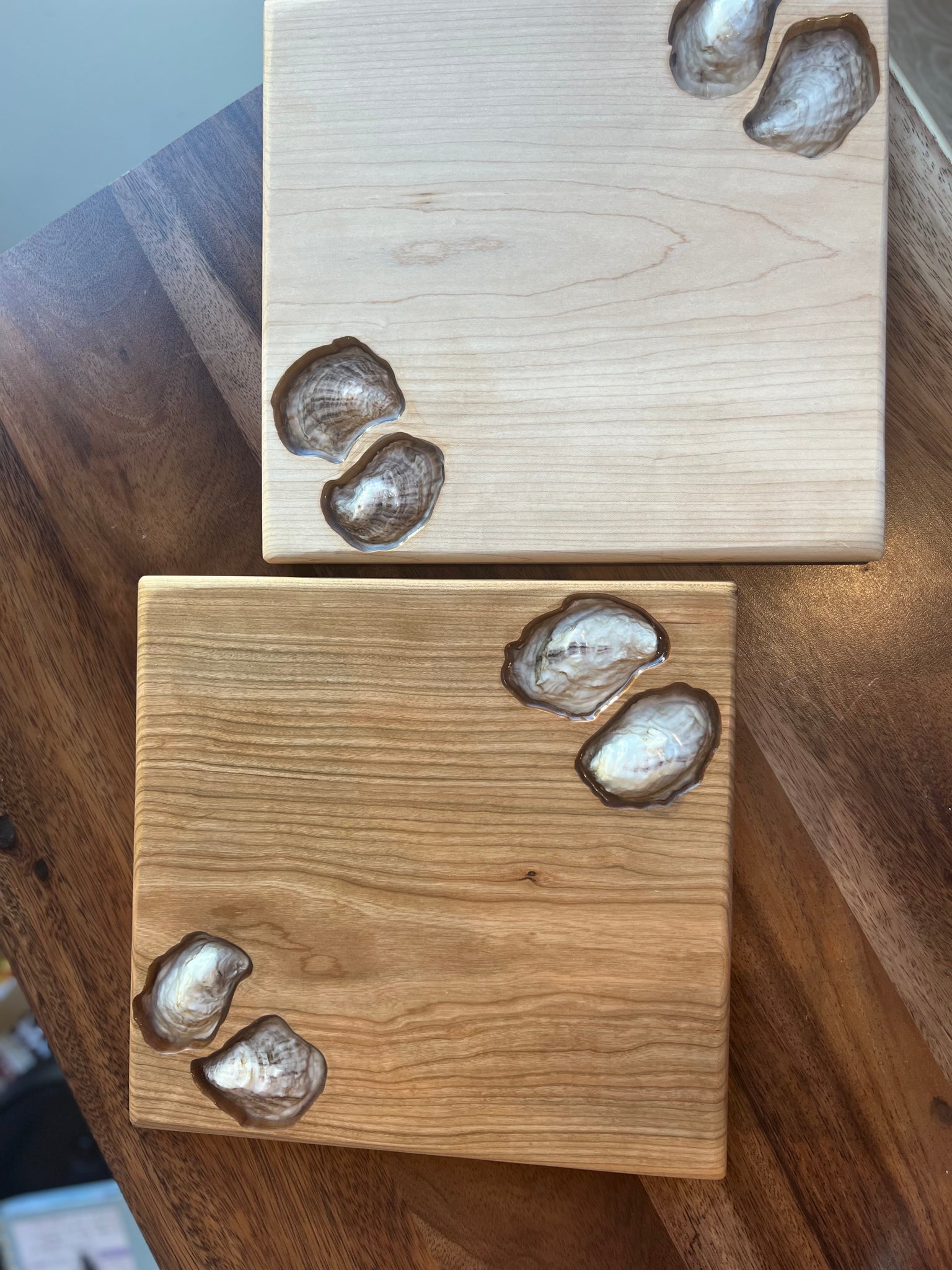 Médium Cherry Oyster Serving Board